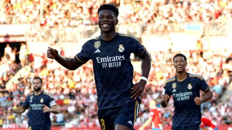 مانشستر يونايتد يجهز عرضًا ضخمًا لخطف تشواميني من ريال مدريد