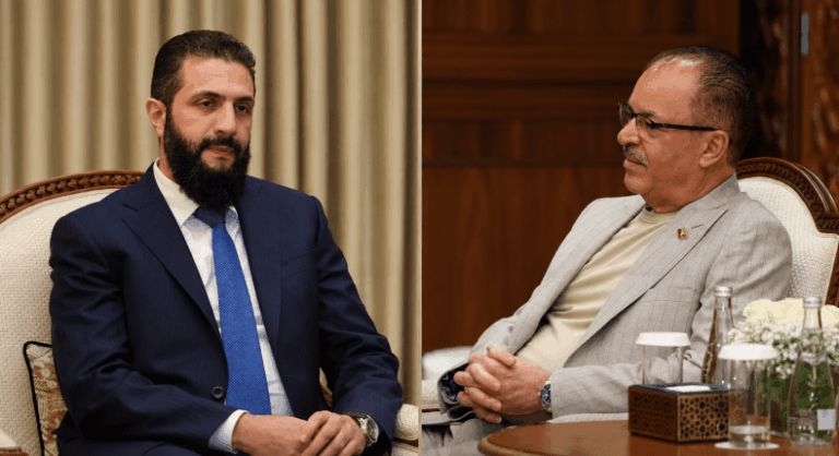 الرئيس أحمد الشرع يستقبل نقيب الفنانين السوريين في قصر الشعب