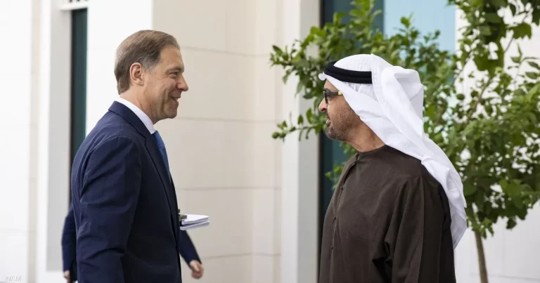 رئيس دولة الإمارات يستقبل النائب الأول لرئيس مجلس الوزراء الروسي