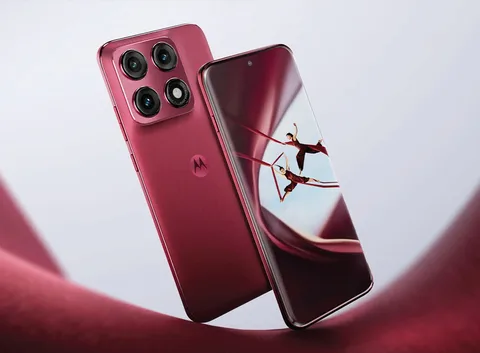 Motorola Edge 70 Pro ينطلق قريباً بأربع كاميرات ودقة 50 MP وثلاثة ألوان هاتف +Motorola Edge 70 Pro يأتي بثلاثة ألوان وسيتم إطلاقه قريبا بأربع كاميرات بدقة 50 MP - التقنية بلا حدود