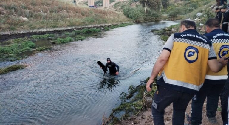غرق طفلين في دير الزور وسط ارتفاع مياه الفرات بشكل خطير حوادث متزامنة في دير الزور.. غرق طفلين وارتفاع مياه الفرات