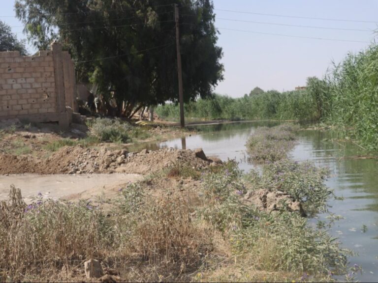 استنفار خدمي في دير الزور لحماية المنازل من فيضان نهر الفرات دير الزور.. استنفار خدمي لحماية المنازل ومحطات الضخ من فيضان نهر الفرات