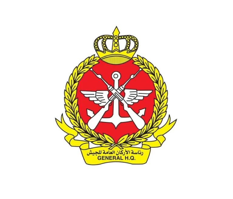الكويت تعزز دفاعاتها الجوية بعد تصديها لهجمات بالصواريخ والطائرات المسيرة الدفاعات الجوية الكويتية تتصدى لهجمات بالصواريخ والطائرات المسيرة