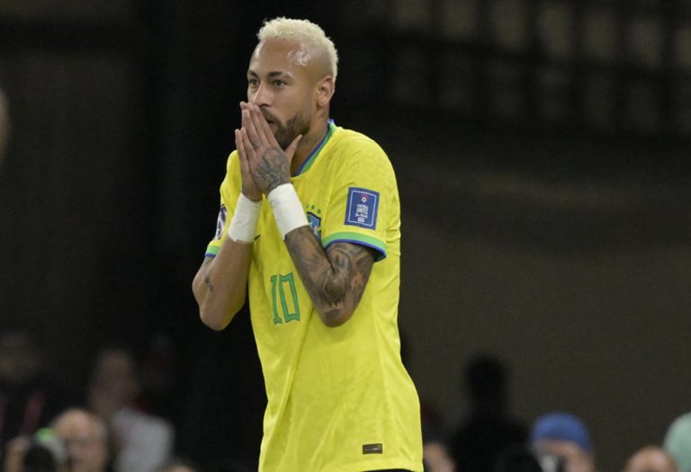 إصابة نيمار تعصف بآمال البرازيل: طبيب الفريق يحدد غيابه الطويل! طبيب منتخب البرازيل يؤكد رسميا إصابة نيمار ويحدد مدة غيابه عن الملاعب
