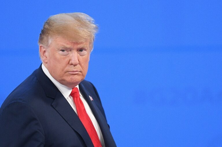 ترامب يرفع دعوى ضد مردوخ مطالباً بتعويض 10 مليارات دولار بسبب إبستين ترامب يقاضي مجددا الامبراطور مردوخ ويطلب تعويضا بـ 10 مليارات دولار بسبب مقال عن إبستين