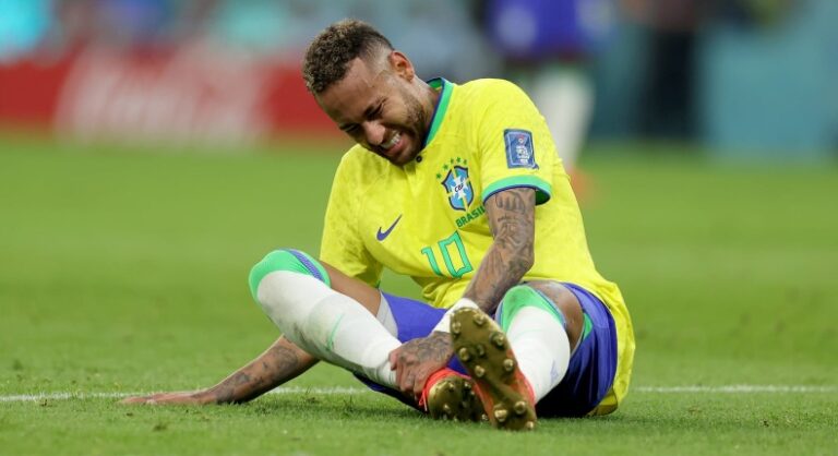إصابة نيمار تثير القلق قبل انطلاق كأس العالم 2026 وتأثيراتها المحتملة إصابة نيمار تهدد مشاركته في مباراة افتتاح بطولة كأس العالم 2026