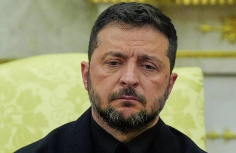 الرئيس البولندي الأسبق يتراجع عن دعم زيلينسكي ويكشف أسبابه المثيرة الرئيس الأسبق لبولندا يعلن أنه لن يدعم زيلينسكي بعد الآن ويكشف السبب