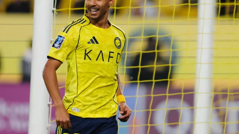 غريب يفاجئ عشاق النصر قبل مغادرته: هل يعزز الاتحاد صفوفه بالبديل المرتقب؟ مفاجأة جديدة من غريب قبل مغادرة النصر.. "ترقب الاتحاد وحسم موقف البديل"