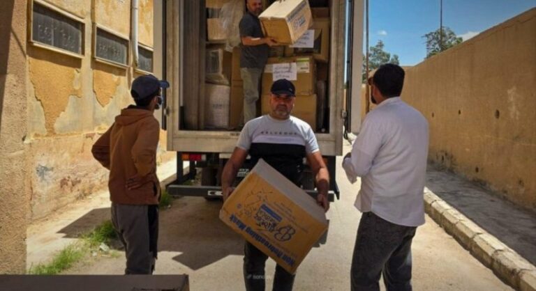 وزارة الصحة ترسل شحنة طبية إلى دير الزور لمواجهة تداعيات الفيضان وزارة الصحة ترسل شحنة طبية إلى دير الزور لتعزيز الاستجابة للفيضان