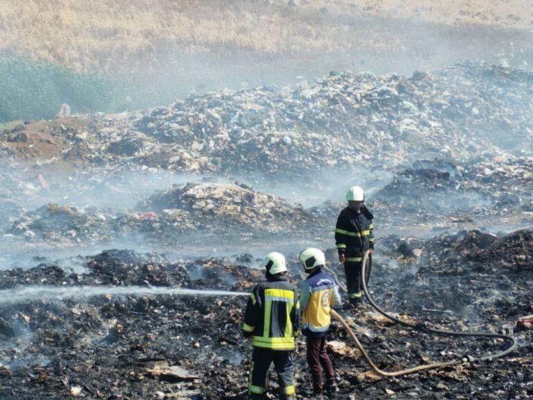 استجابة الدفاع المدني لـ 80 حريقاً في سوريا خلال يوم واحد بأضرار مادية فقط الدفاع المدني يستجيب لـ 80 حريقاً في عموم البلاد أمس والأضرار مادية فقط