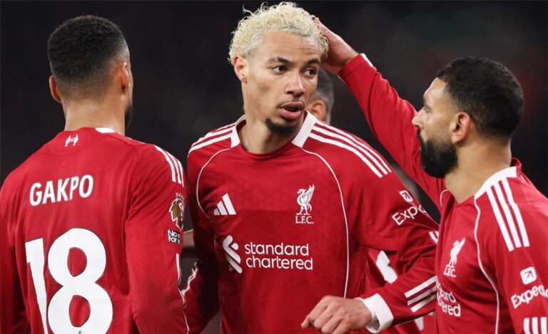 رباعي ليفربول يتألق ويدعو لتحديات قوية بعد إقالة سلوت رباعي ليفربول يوجه رسائل لـ سلوت بعد إقالته