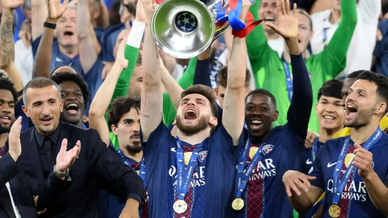 main-background