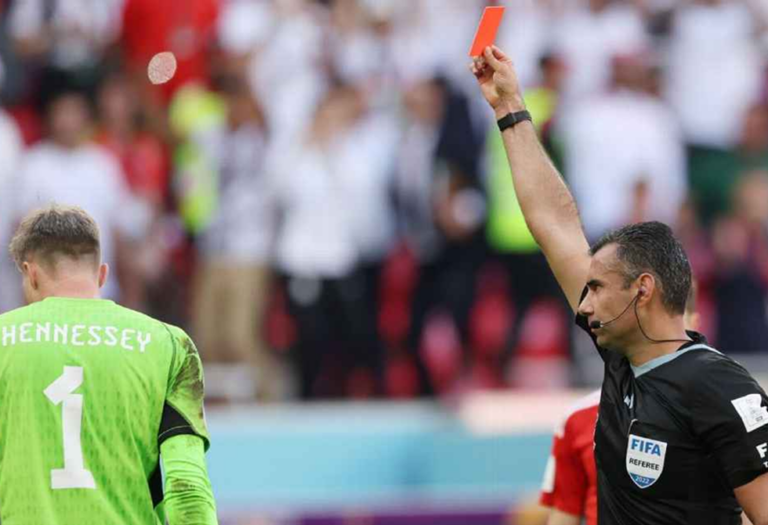 تغييرات جذرية في كرة القدم.. "الفيفا" يقر تطبيق 6 قواعد تحكيمية جديدة في كأس العالم 2026