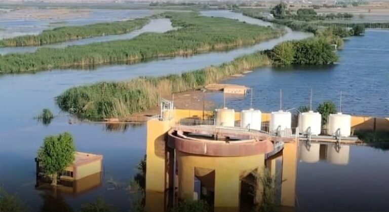 أضرار فيضان الفرات في دير الزور.. آلاف الدونمات المغمورة ومحطات مياه متعطلة