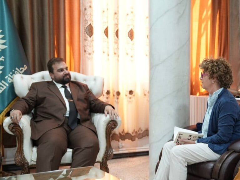 محافظ السويداء ينسق مع أطباء بلا حدود لتعزيز الخدمات الصحية والاجتماعية محافظ السويداء يبحث مع أطباء بلا حدود دعم القطاع الصحي والخدمي