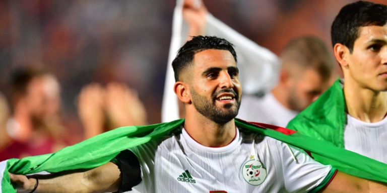 محرز يتألق في دور جديد مع الجزائر بكأس العالم 2026! دور جديد لمحرز مع منتخب الجزائر في كأس العالم 2026