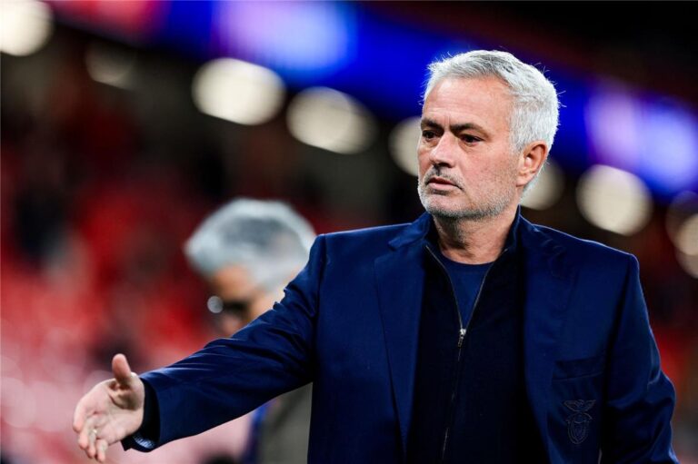 مورينيو يمهد الطريق لريال مدريد لضم نجم مانشستر سيتي بعد صفقتين مثيرتين بعد حسم صفقتين.. مورينيو يدفع ريال مدريد لضم نجم مانشستر سيتي