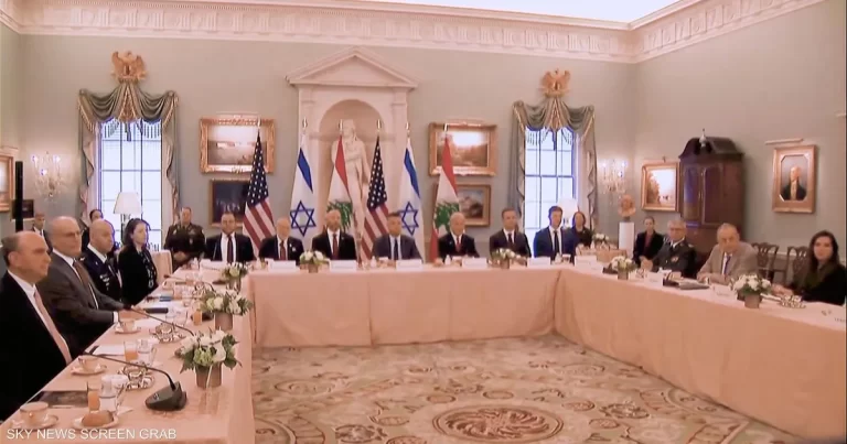 لبنان يستعد لإعلان نوايا جديدة وسط ضغط أمريكي على إسرائيل لوقف التصعيد لبنان مستعد "لإعلان نوايا".. وواشنطن تضغط على إسرائيل لوقف إطلاق النار