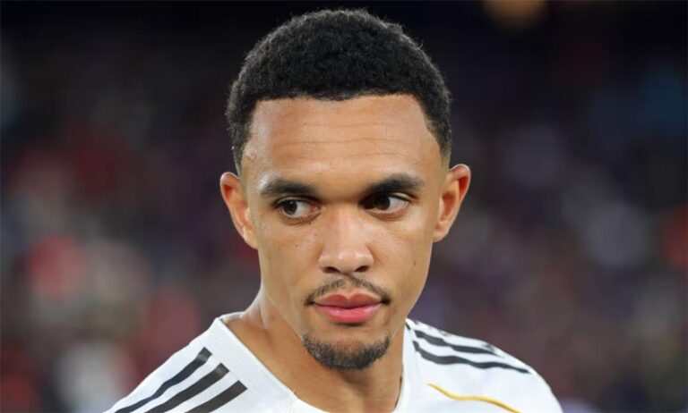 هل ينقلب مصير أرنولد في ريال مدريد بعد انتخابات بيريز؟ وضع معقد ينتظر أرنولد في ريال مدريد.. والأمر معلق بشرط "انتخابات بيريز"
