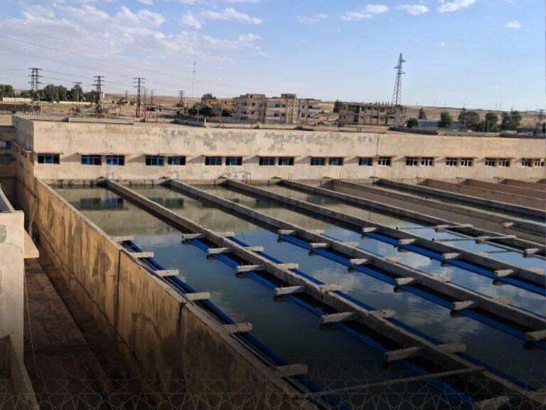 دير الزور تعلن إعادة 22 محطة مياه للخدمة من أصل 84 متضررة