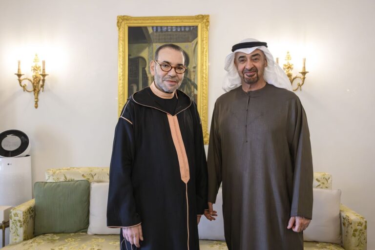 رئيس الإمارات يزور العاهل المغربي ويبحث معه التطورات في المنطقة