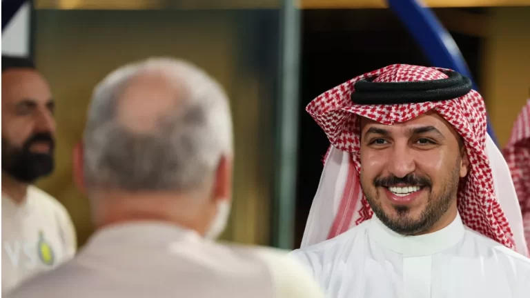 اجتماع مصيري في النصر: هل يعود المهيدب للإبداع مجدداً؟ مفترق طرق في النصر.. اجتماع حاسم قد يعيد المهيدب إلى الواجهة