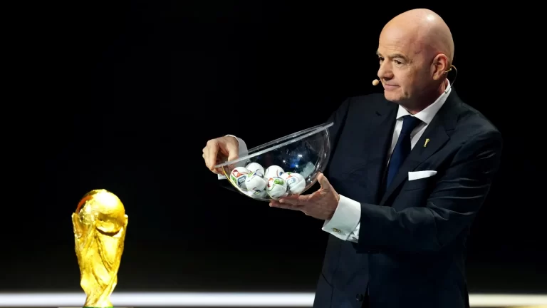 الفيفا تحت ضغط فضيحة التذاكر المجانية قبل انطلاق المونديال المنتظر Messi Argentina