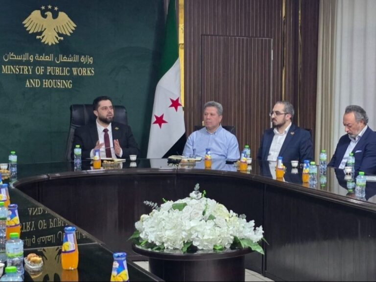 استثمارات جديدة في الإسكان: وزارة الأشغال تتعاون مع مجالس الأعمال وزارة الأشغال تبحث مع مجالس الأعمال فرص الاستثمار في الإسكان والإعمار