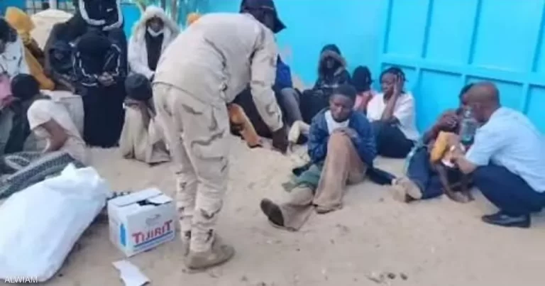 توقيف 193 مهاجراً في موريتانيا يكشف أزمة الهجرة غير الشرعية في المنطقة رحلة إلى الكناري تنتهي بتوقيف 193 مهاجراً قبالة موريتانيا