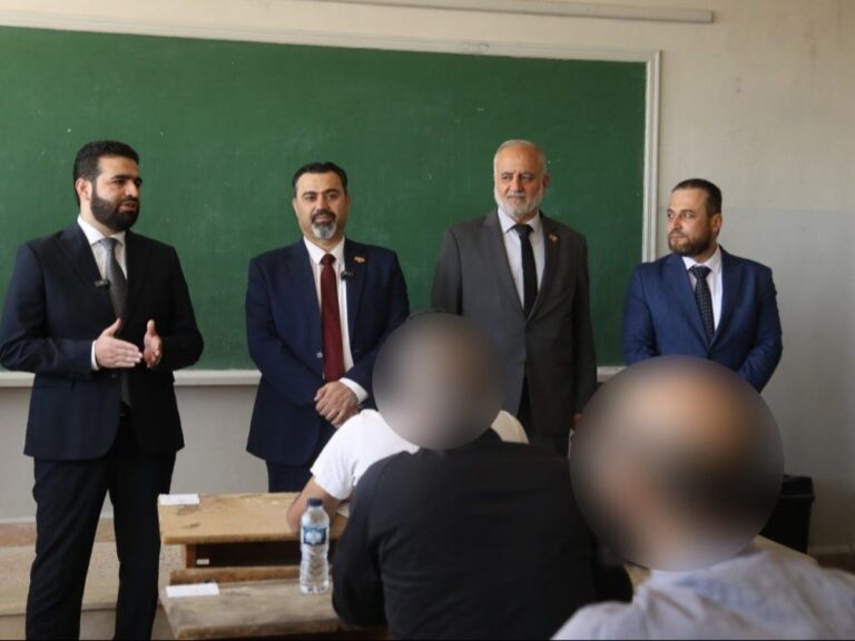 تفقد وزيرا التربية والداخلية امتحانات التعليم الأساسي في مراكز السجون وزيرا التربية والداخلية يتفقدان امتحانات شهادة التعليم الأساسي في مراكز نزلاء السجون