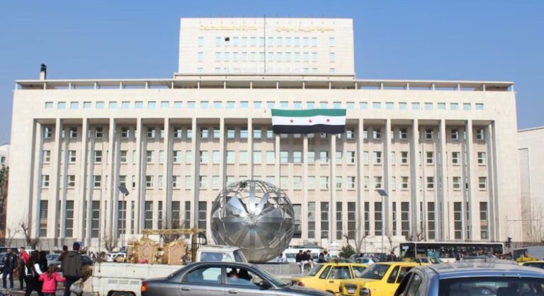 استثمار الفرص الاقتصادية في سوريا: التعافي كسبيل للنمو المستدام سوريا وإعادة تشكل الاقتصاد.. التعافي كفرصة استثمارية طويلة الأمد