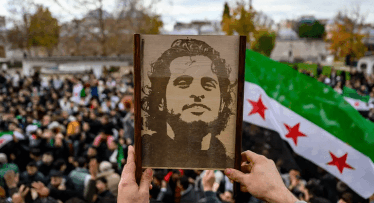 تأملات في ذكرى الساروت السابعة: أيقونة لن تُنسى في الوجدان السوري في ذكرى رحيله السابعة.. الساروت أيقونة خالدة في وجدان السوريين