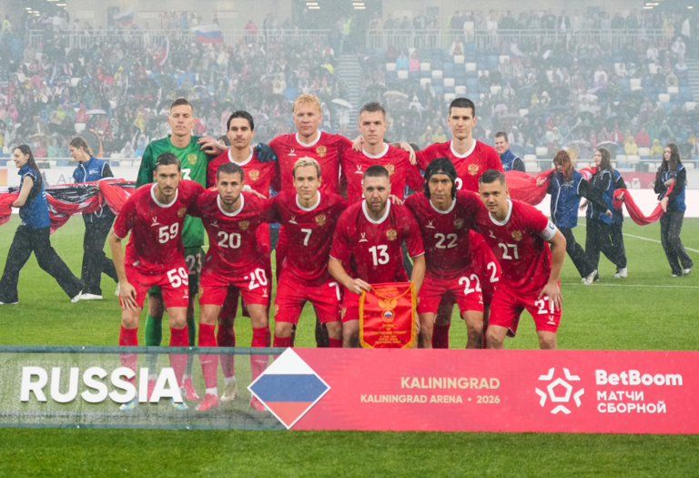 روسيا تفاجئ ترينيداد بتسجيل ثلاثية مثيرة في مباراة نارية منتخب روسيا يهزم ترينيداد وتوباغو بثلاثية