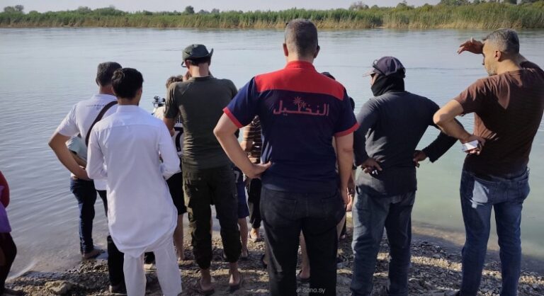 إنقاذ شابين من الغرق والبحث عن ثالث في نهر الفرات بدير الزور