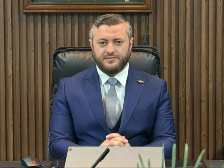 نائب محافظة الحسكة يكشف عن متابعة الفريق الرئاسي للمطالب الشعبية نائب محافظة الحسكة: الفريق الرئاسي يتابع المطالب الشعبية بريف الحسكة