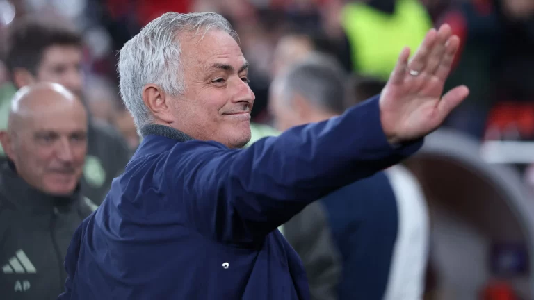 مورينيو إلى ريال مدريد وبنفيكا يتعاقد مع بديله.. هل ستكون هذه الصفقة تاريخية؟ kooora logo