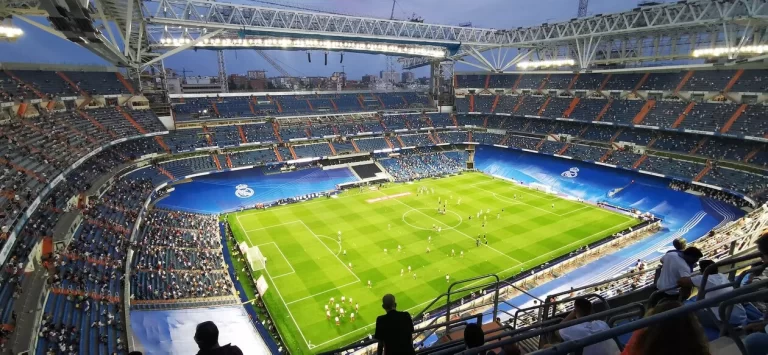 المحكمة العليا تصدم بيريز برفض استئناف ريال مدريد حول حفلات البرنابيو صدمة قضائية لبيريز.. المحكمة العليا ترفض استئناف ريال مدريد بشأن حفلات البرنابيو