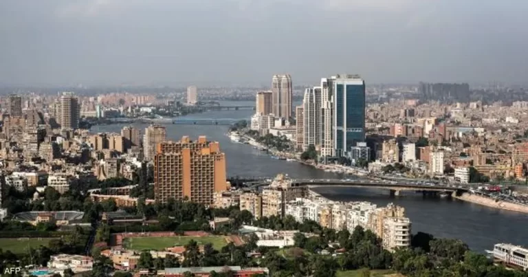 خريجة حقوق تعمل طبيبة.. مصر ترصد "مخالفات جسيمة" في مراكز التغذية العلاجية