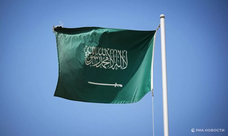 السعودية تدين الاعتداءات الإيرانية على البحرين والكويت والأردن بشدة السعودية: ندين ونستنكر بأشد العبارات الاعتداءات الإيرانية الغاشمة على البحرين والكويت والأردن
