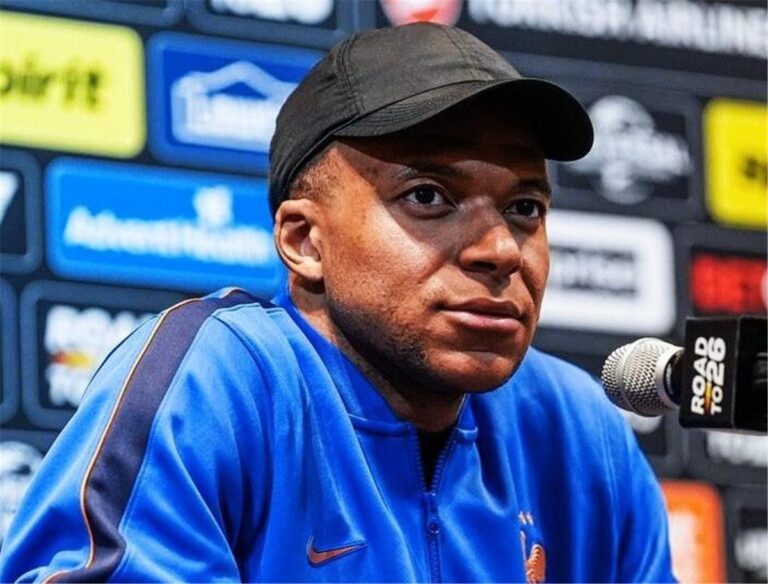 كيف سيقود مبابي منتخب فرنسا نحو تحقيق حلم كأس العالم المرتقب؟ مبابي: أطمح لعودتي إلى فرنسا بكأس العالم.. ولا يوجد منتخب متعطش أكثر منا للفوز به