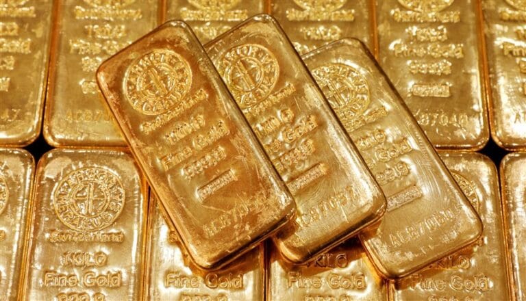 الإمارات تعزز موقعها بقيادة ثورة التحول نحو الذهب والأصول الرقمية عالمياً الإمارات تقود التحول نحو الاقتصاد الرقمي (رويترز)
