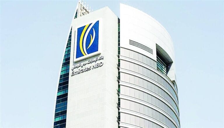 الصناعة والتجارة تستفيد من 35.5 مليار درهم تسهيلات ائتمانية في الإمارات 35.5 مليار درهم تسهيلات ائتمانية من البنوك الوطنية لقطاعي التجارة والصناعة