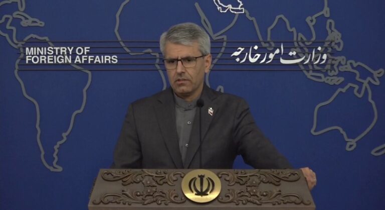 واشنطن وطهران توقعان مذكرة تفاهم رسمياً ودخول الاتفاق حيز التنفيذ واشنطن وطهران توقعان رسمياً مذكرة التفاهم والاتفاق يدخل حيز التنفيذ