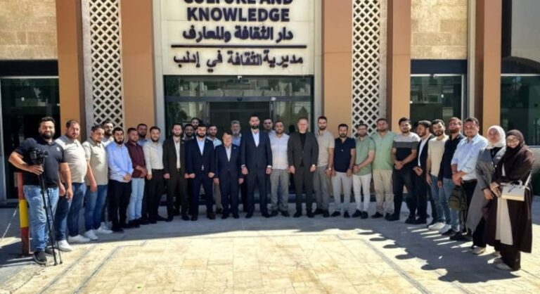 إدلب: مستشار الرئيس يؤكد أهمية مؤسسات الدولة لتحقيق العدالة خلال اجتماع مع إعلاميي إدلب.. مستشار الرئيس: العدالة تمر عبر مؤسسات الدولة