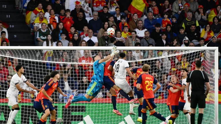 جارسيا يتحدث عن ضغوط برشلونة ويصف المونديال بالمكافأة المستحقة Saudi Arabia v Uruguay: Group H - FIFA World Cup 2026