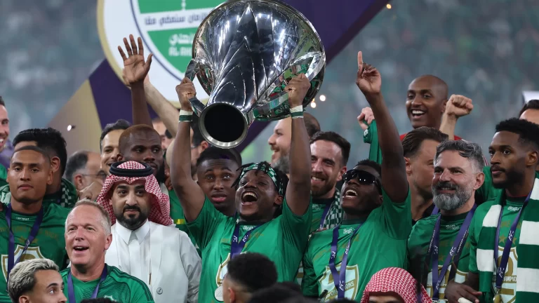 أبوبكر كينتيه يسجل نجاحاً بارزاً في بطولة آسيا بعد مسيرة مميزة Saudi Arabia v Uruguay: Group H - FIFA World Cup 2026