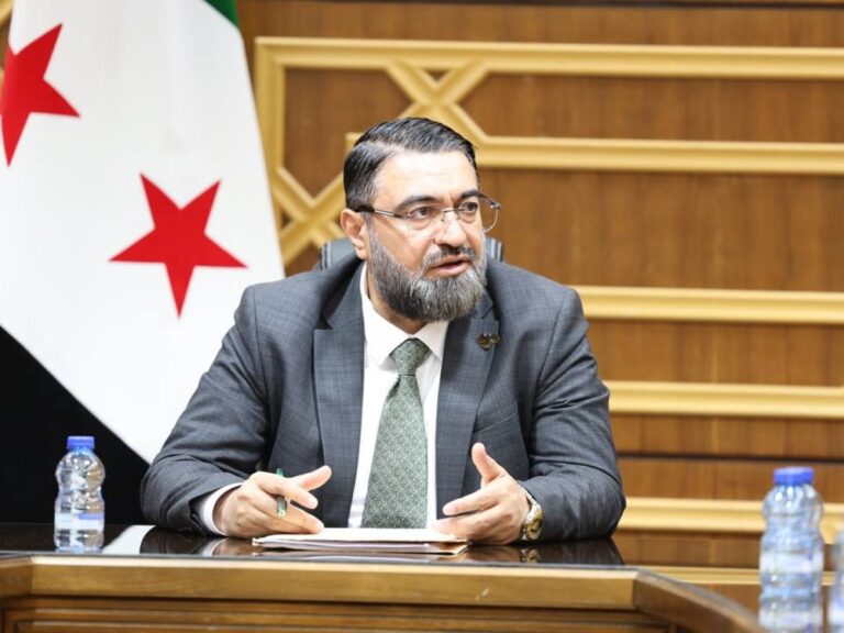 وزارة العدل تبحث تسريع المحاسبة القانونية بحق مرتكبي الجرائم والانتهاكات