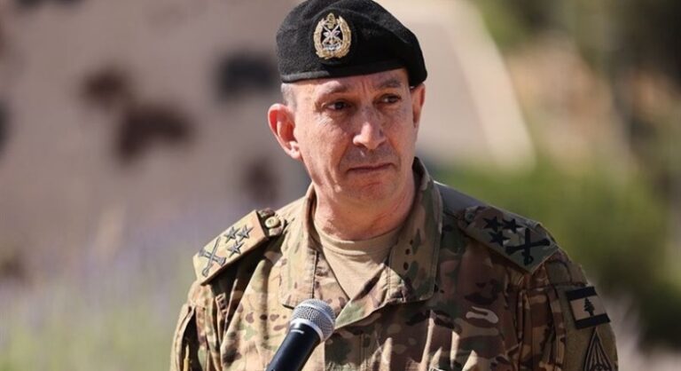 الجيش اللبناني يؤكد استمرار التنسيق الجيد مع سوريا لتعزيز العلاقات الثنائية قائد الجيش اللبناني: علاقتنا مع سوريا جيدة والتنسيق مستمر بين البلدين