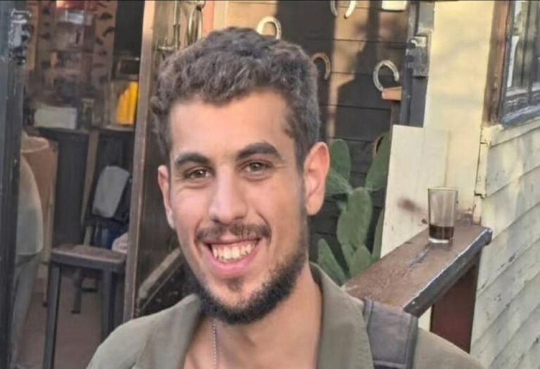 الجيش الإسرائيلي يعلن عن اسم أحد جنوده القتلى في جنوب لبنان الجيش الإسرائيلي يكشف عن اسم أحد جنوده القتلى في جنوب لبنان