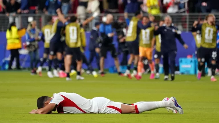 ديميرال يبكي في حديثه عن المباراة الأكثر حزنًا في مسيرته مع النصر ليس-النصر-ديميرال-يكشف-بالدموع-عن-أكثر-مباراة-حزن-بسببها-في-حياته